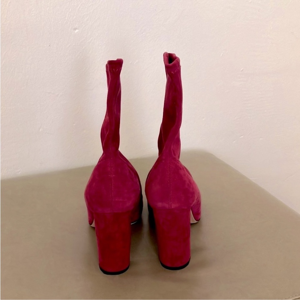 Beautiful Oscar Tiye suede stretch booties - Picture 7 of 10